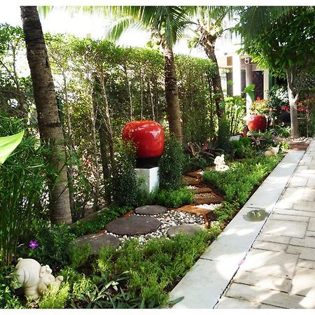 Franjipani Resort Хуа Хин Екстериор снимка