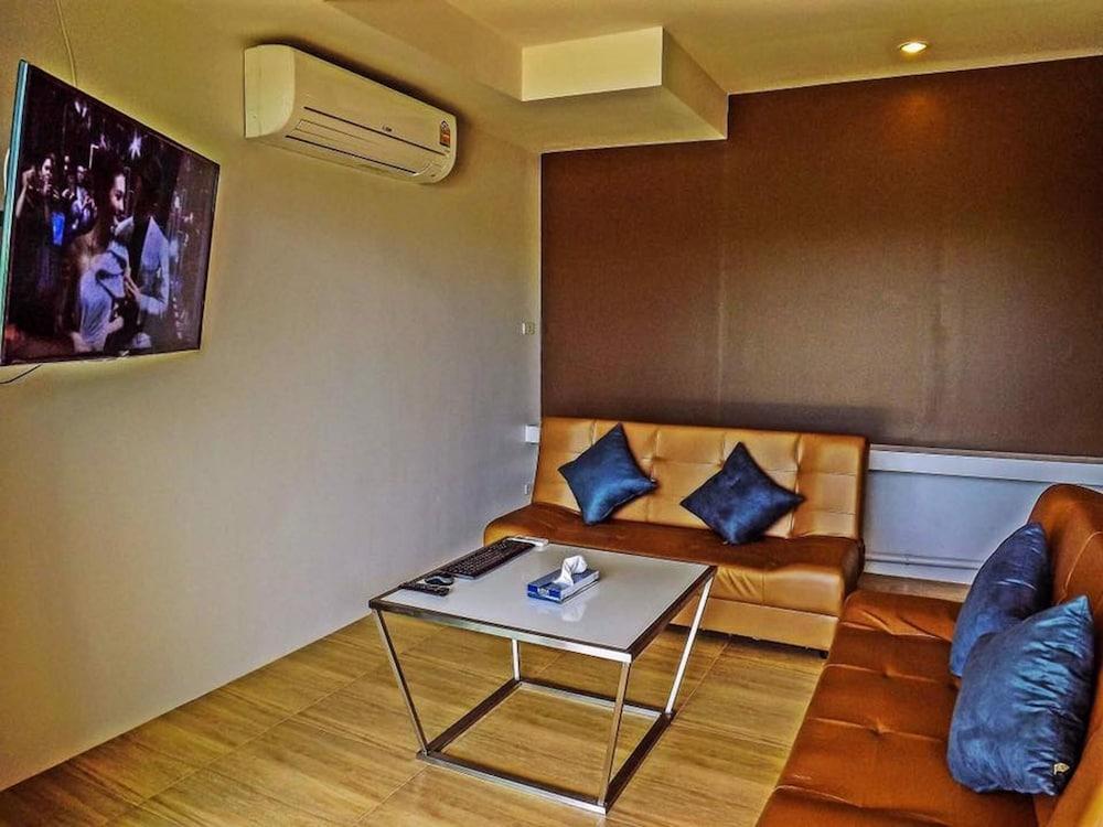 Franjipani Resort Хуа Хин Екстериор снимка