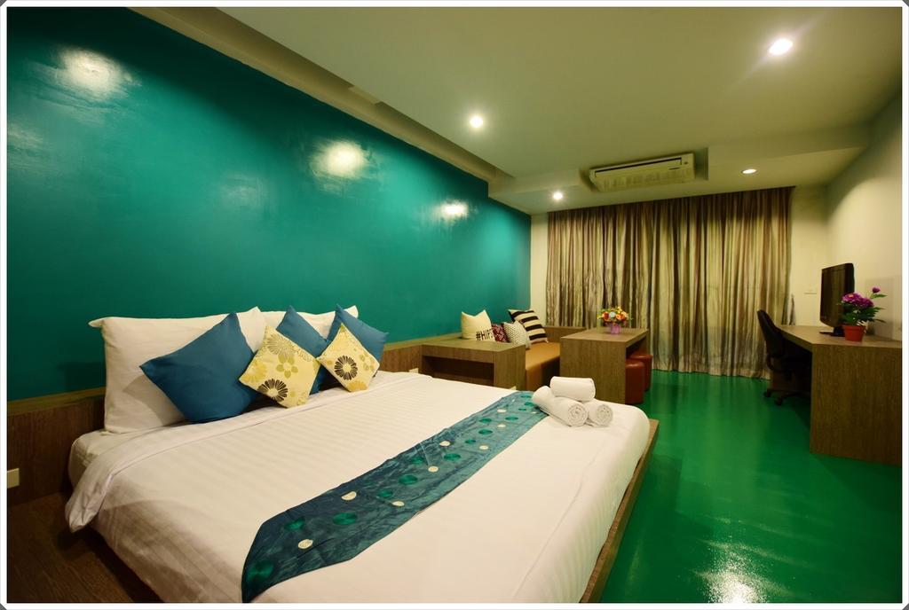 Franjipani Resort Хуа Хин Екстериор снимка